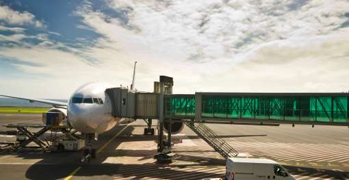 Laisser passer véhicule côté piste aéroport de La Réunion Roland Garros