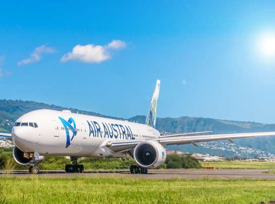 air austral landing