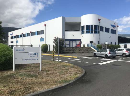 Bureau Bolloré Logistics Aéroport fret de la Réunion Roland Garros 