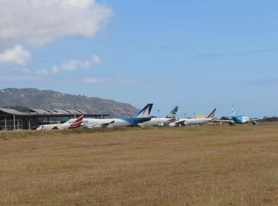 AVIONS 